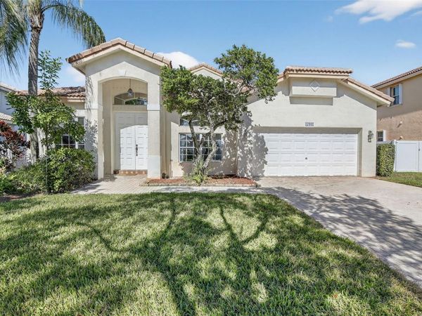 17061 NW 17th St, Pembroke Pines, FL 33028