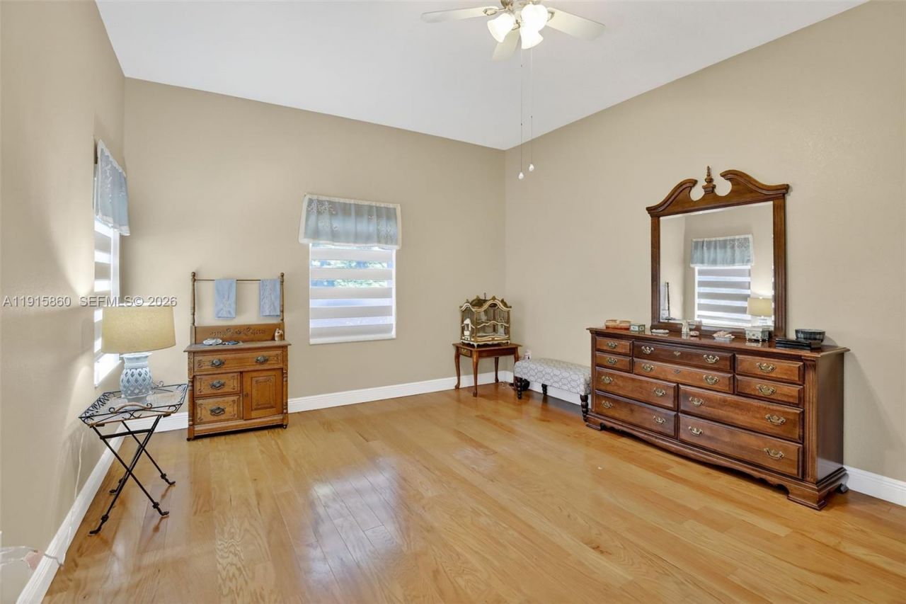 17061 NW 17th St, Pembroke Pines, FL 33028 Photo