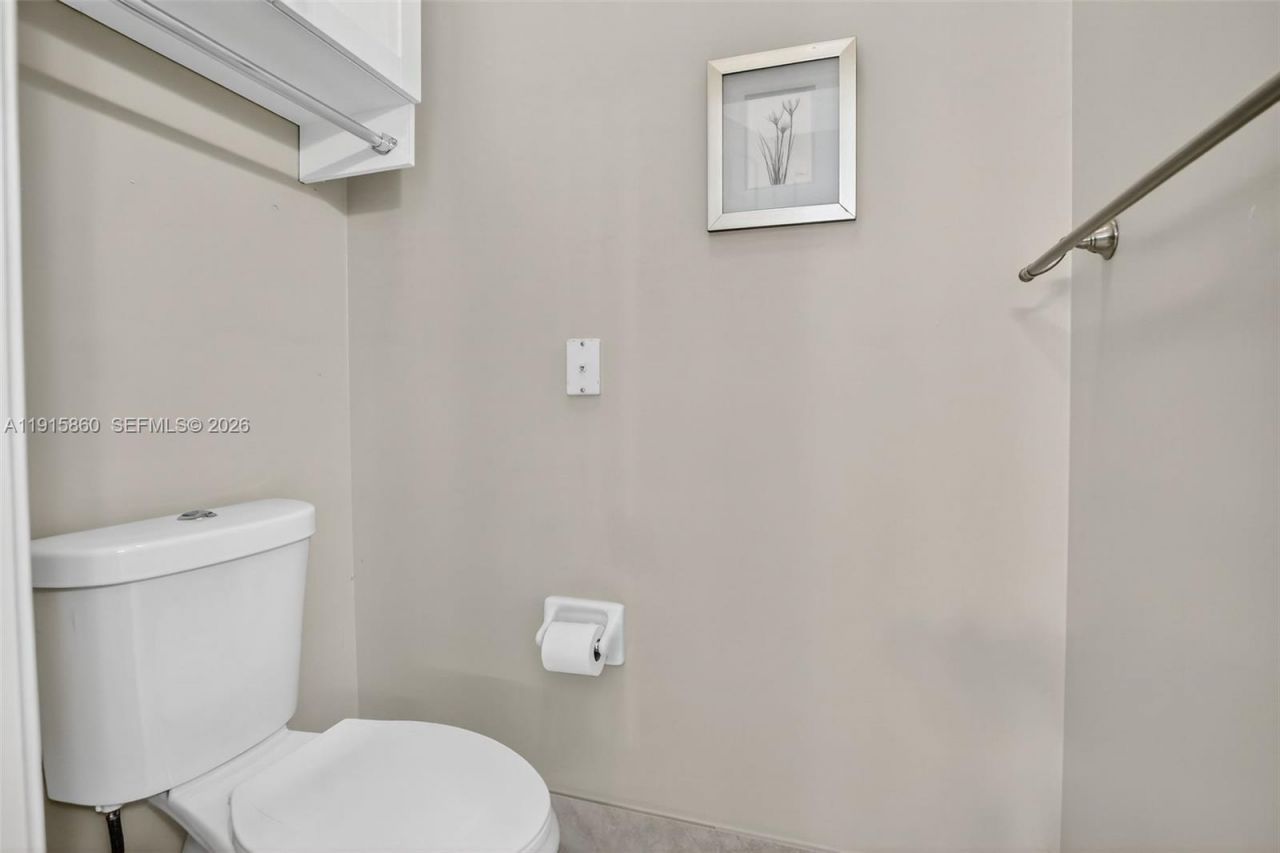 17061 NW 17th St, Pembroke Pines, FL 33028 Photo