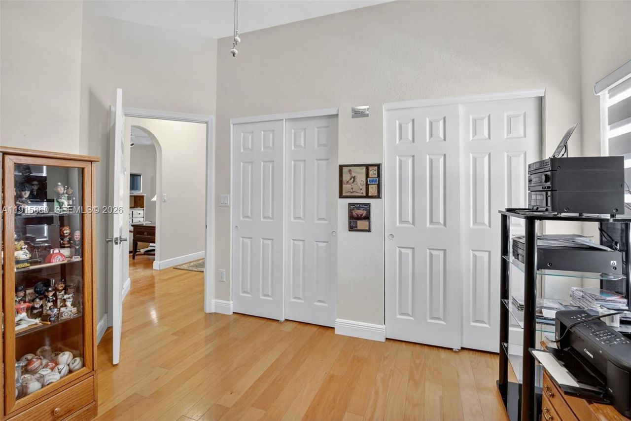 17061 NW 17th St, Pembroke Pines, FL 33028 Photo