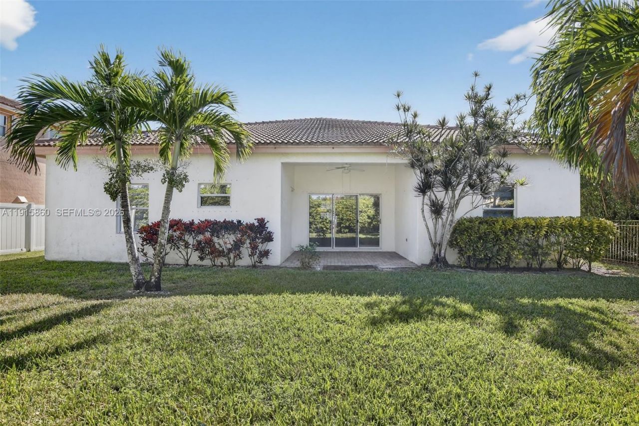 17061 NW 17th St, Pembroke Pines, FL 33028 Photo