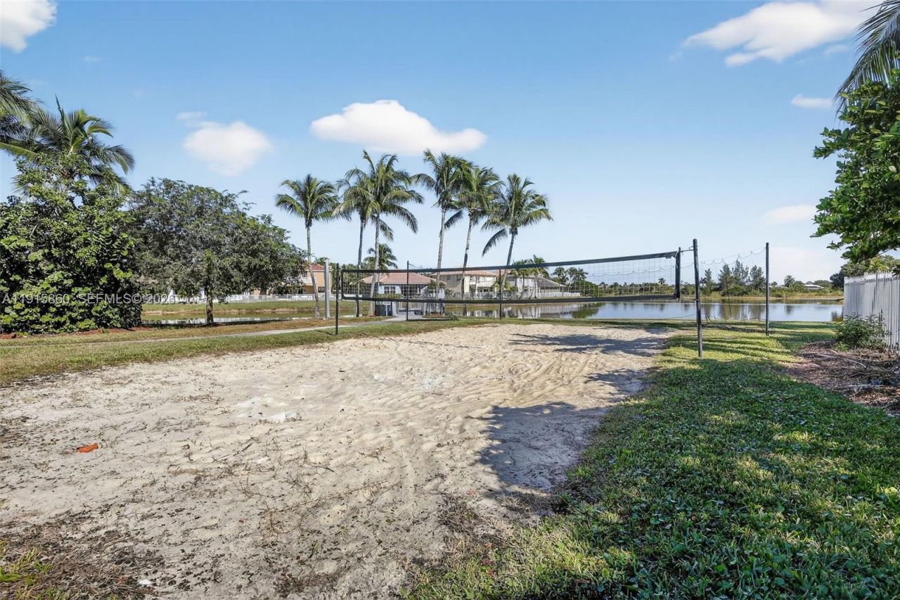 17061 NW 17th St, Pembroke Pines, FL 33028 Photo