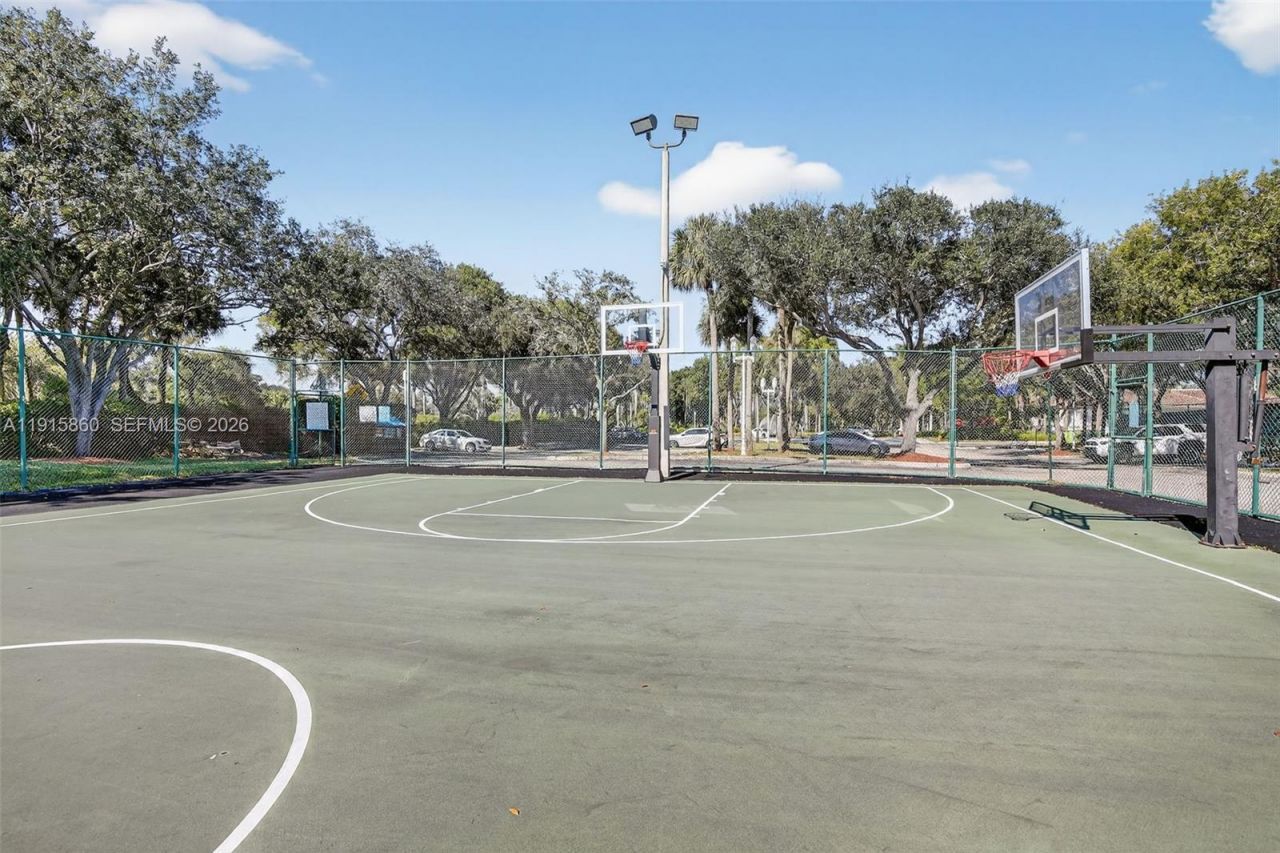 17061 NW 17th St, Pembroke Pines, FL 33028 Photo