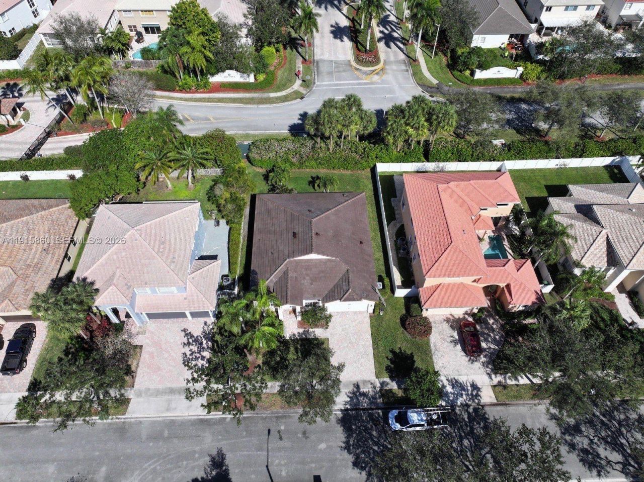 17061 NW 17th St, Pembroke Pines, FL 33028 Photo