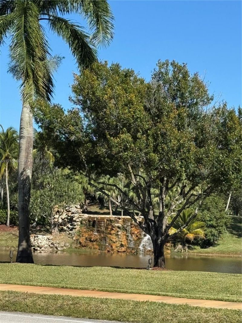 17061 NW 17th St, Pembroke Pines, FL 33028 Photo