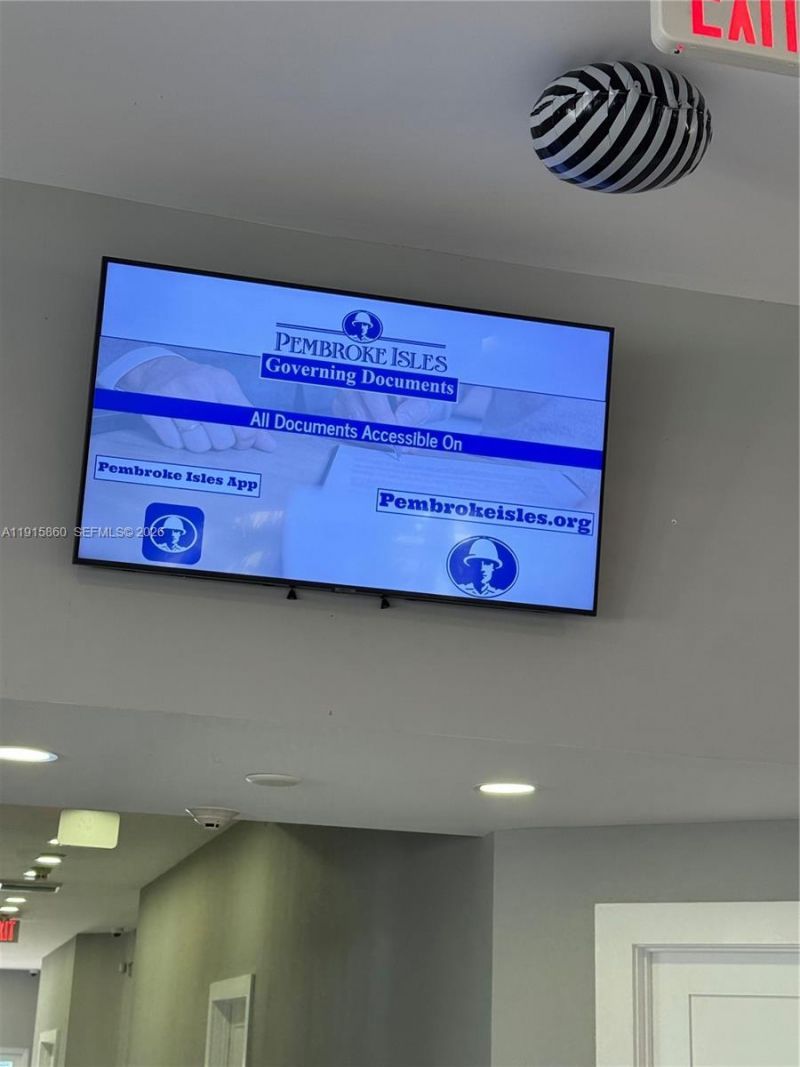 17061 NW 17th St, Pembroke Pines, FL 33028 Photo