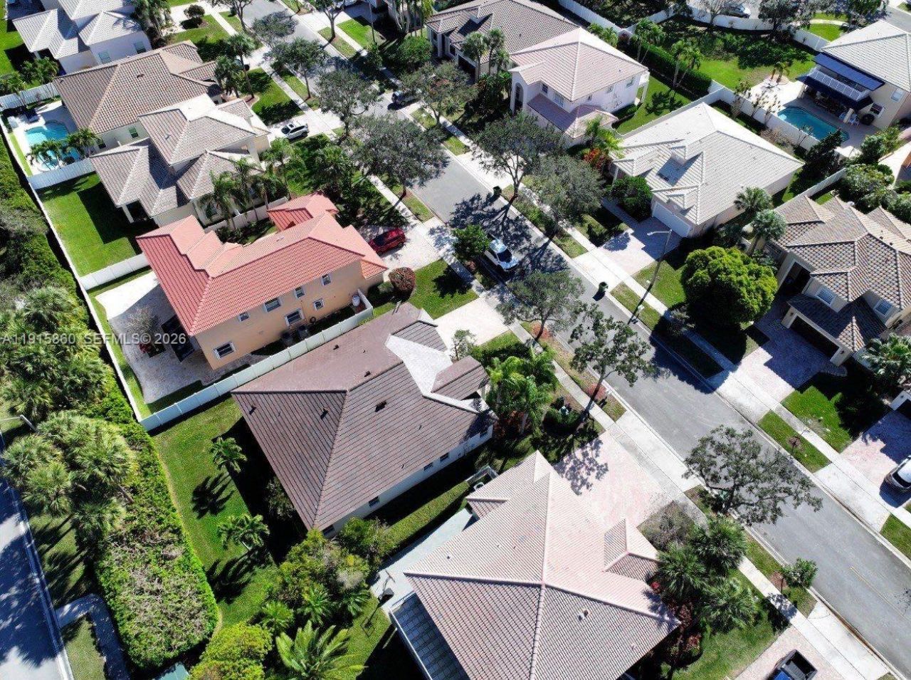 17061 NW 17th St, Pembroke Pines, FL 33028 Photo