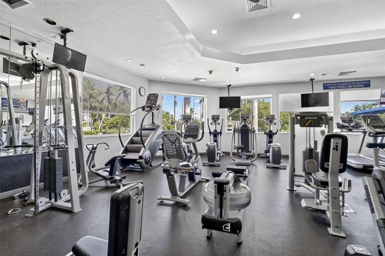 17061 NW 17th St, Pembroke Pines, FL 33028 Photo