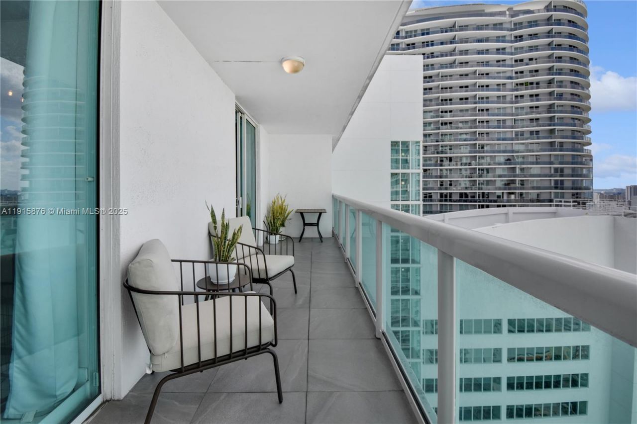 1800 N Bayshore Dr, Unit 4106, Miami, FL 33132 Photo