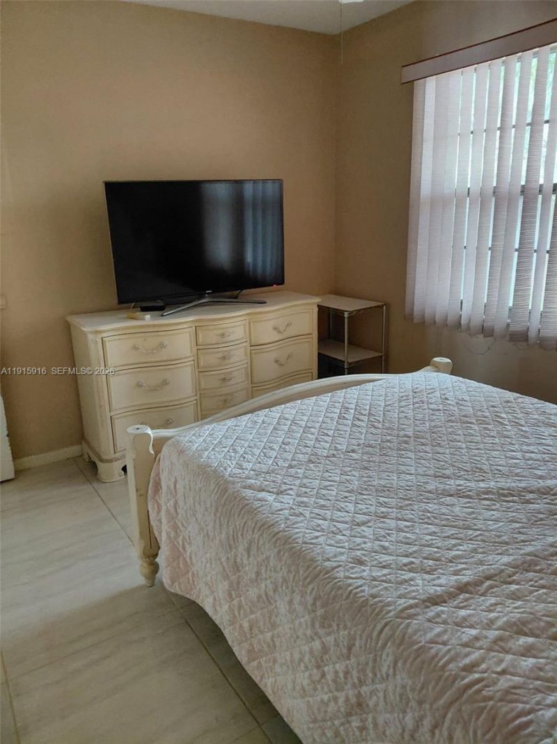 13001 SW 11th Ct, Unit 303A, Pembroke Pines, FL 33027 Photo