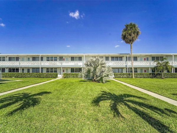 851 Atlantic Shores Blvd, Unit 121, Hallandale Beach, FL 33009