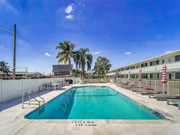 851 Atlantic Shores Blvd, Unit 121, Hallandale Beach, FL 33009