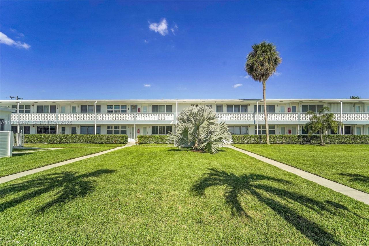 851 Atlantic Shores Blvd, Unit 121, Hallandale Beach, FL 33009 Photo