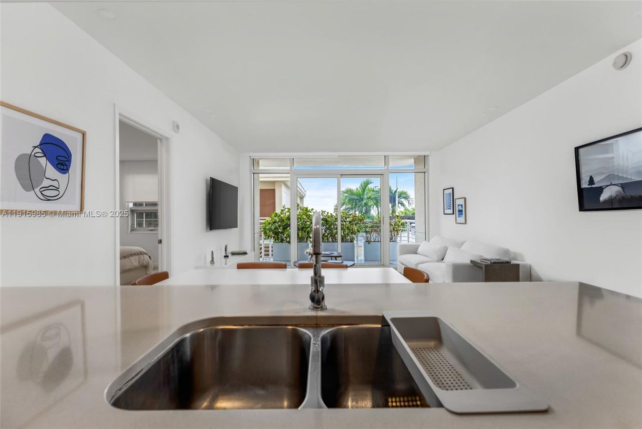 3250 NE 1st Ave, Unit 605, Miami, FL 33137 Photo