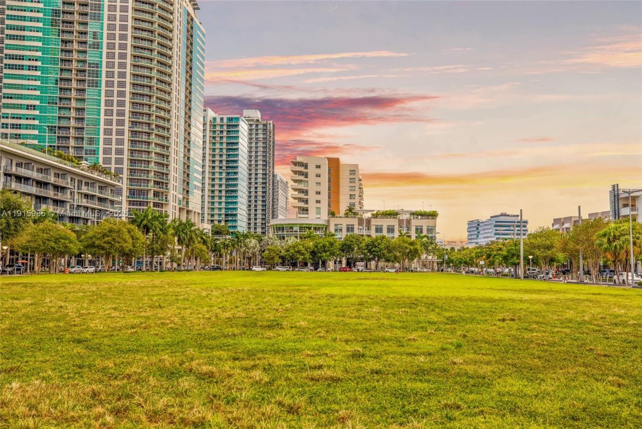 3250 NE 1st Ave, Unit 605, Miami, FL 33137 Photo