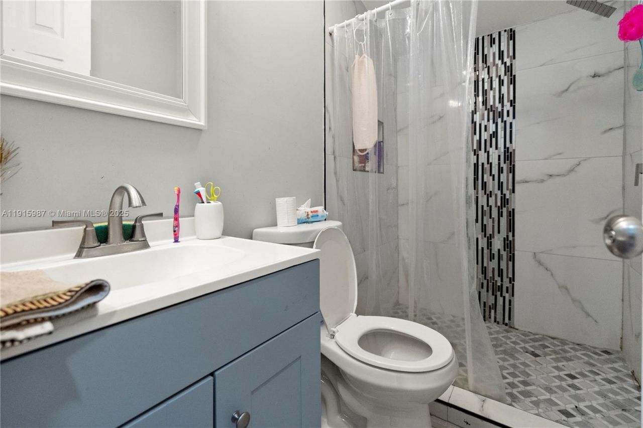302 Floyd Ave S, Naples, FL 33976 Photo