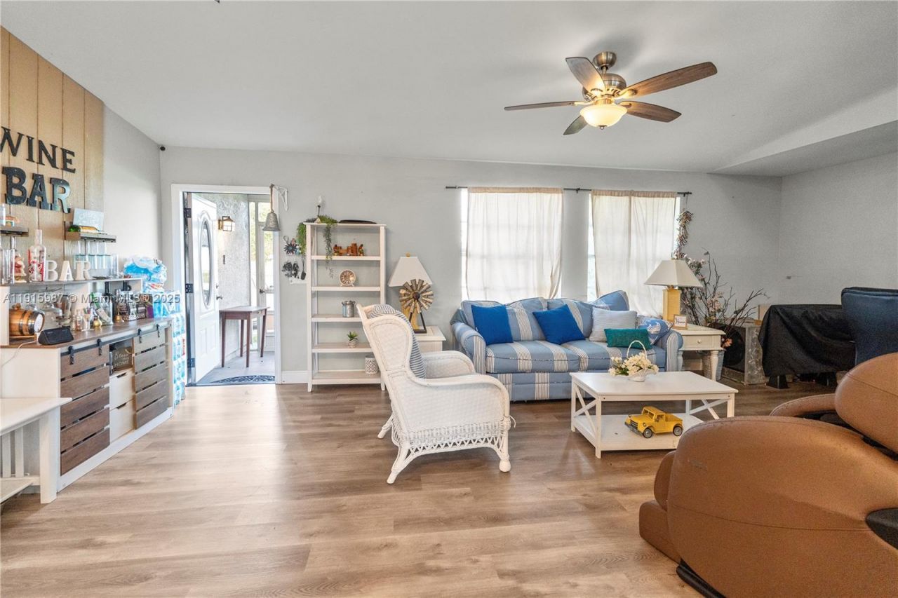 302 Floyd Ave S, Naples, FL 33976 Photo