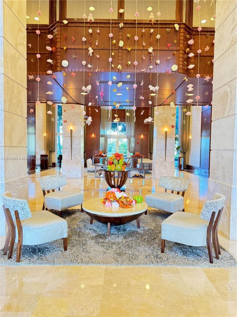 19501 W Country Club Dr, Unit PH-06, Aventura, FL 33180 Photo