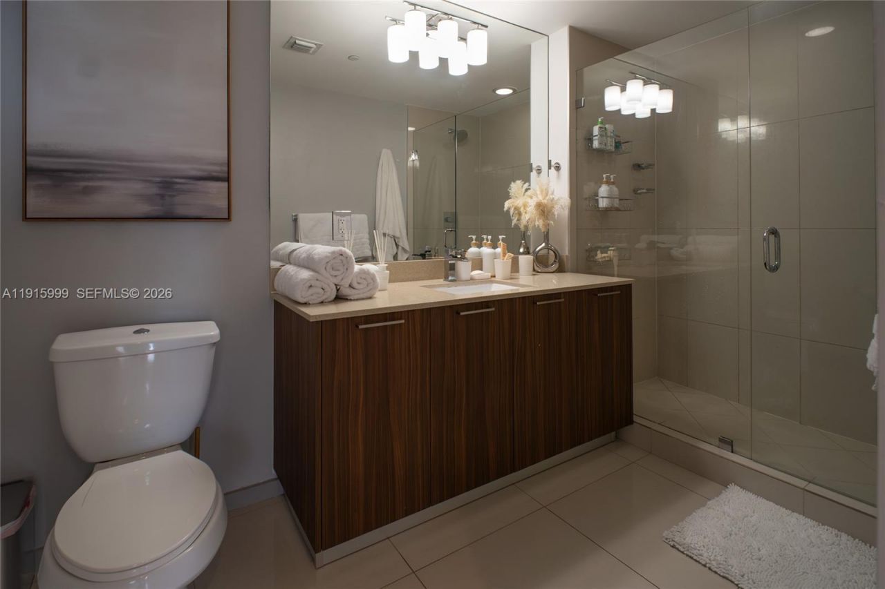 5300 Paseo Blvd, Unit 812, Doral, FL 33166 Photo