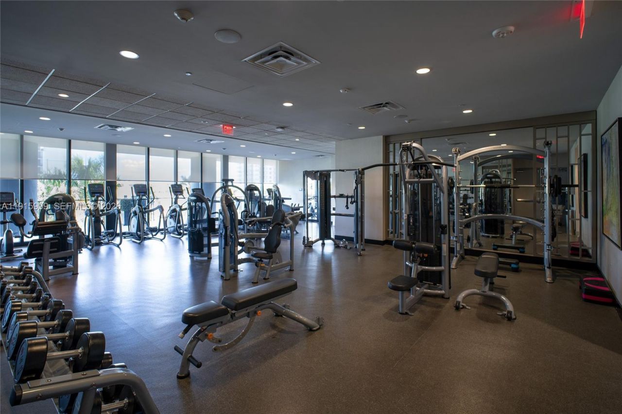 5300 Paseo Blvd, Unit 812, Doral, FL 33166 Photo