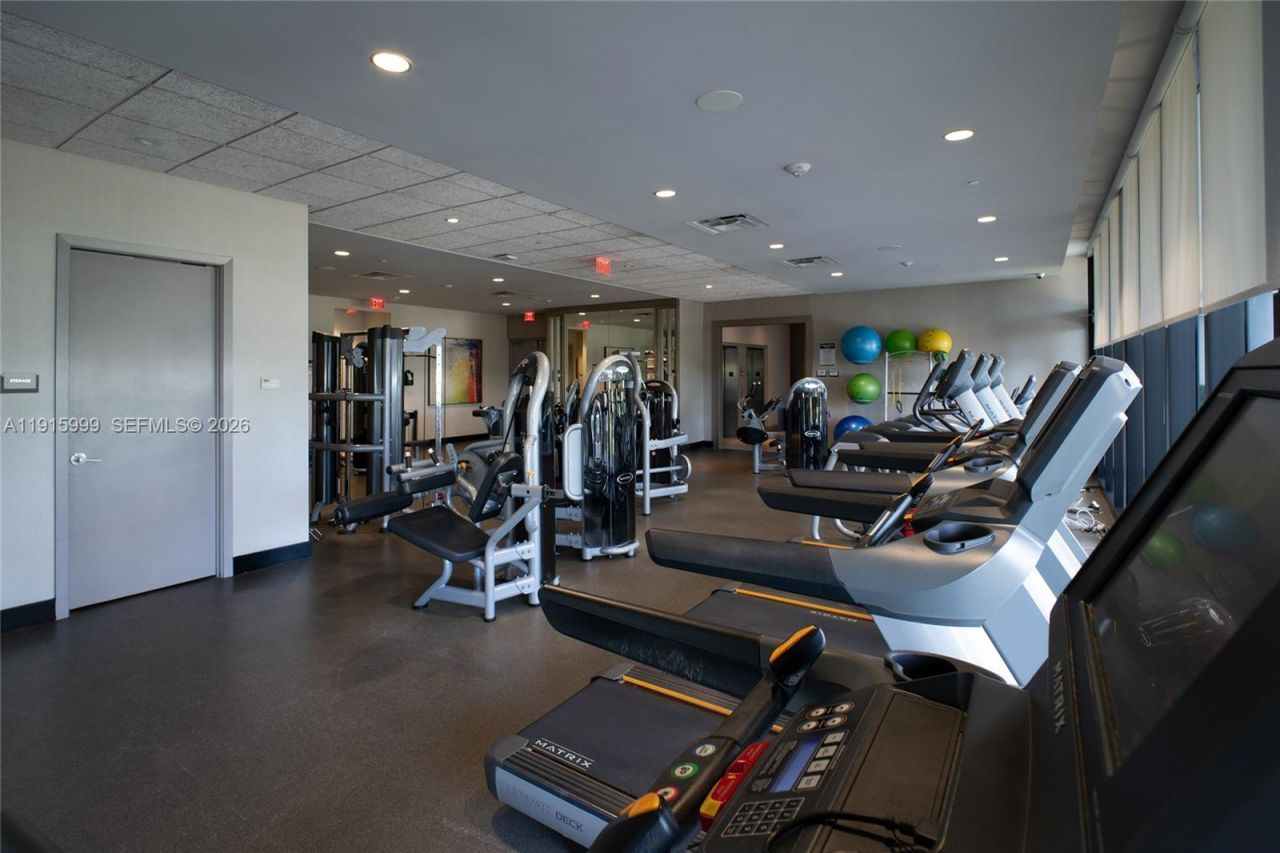 5300 Paseo Blvd, Unit 812, Doral, FL 33166 Photo