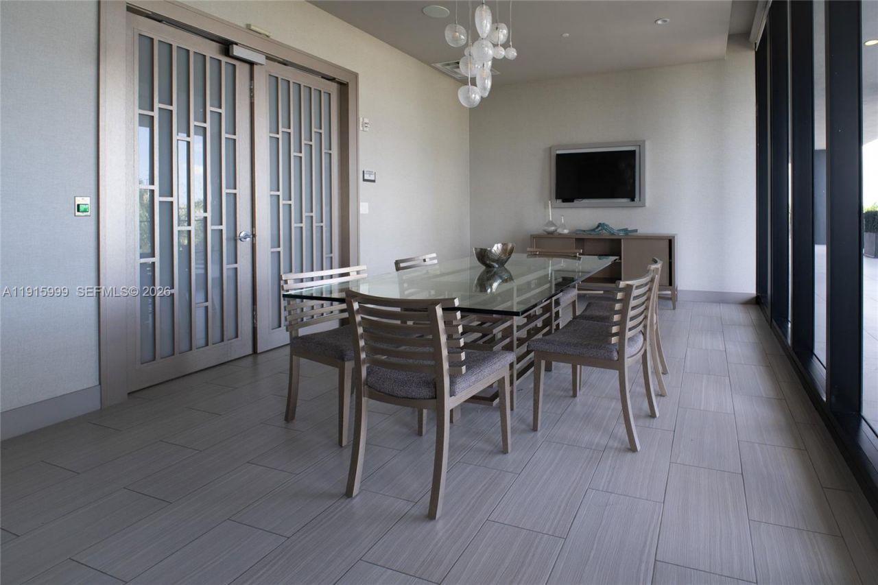 5300 Paseo Blvd, Unit 812, Doral, FL 33166 Photo