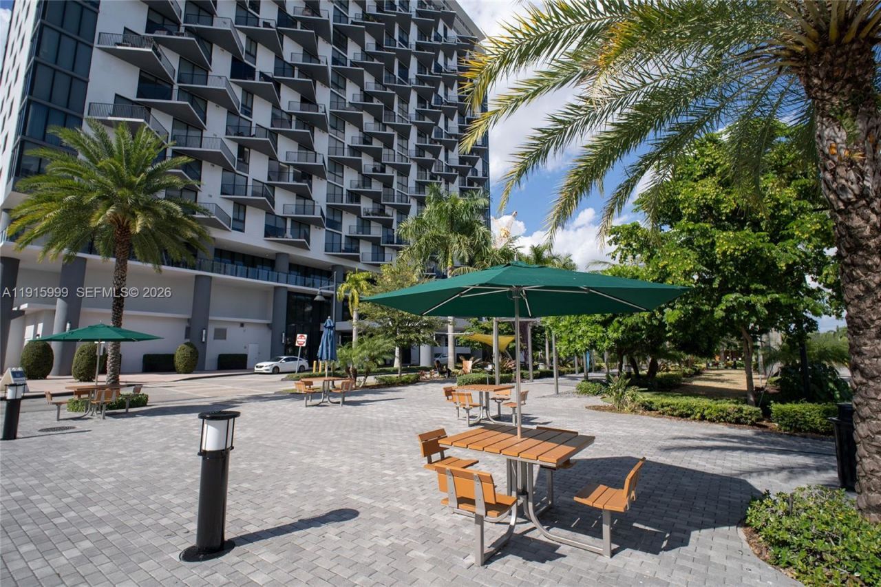 5300 Paseo Blvd, Unit 812, Doral, FL 33166 Photo