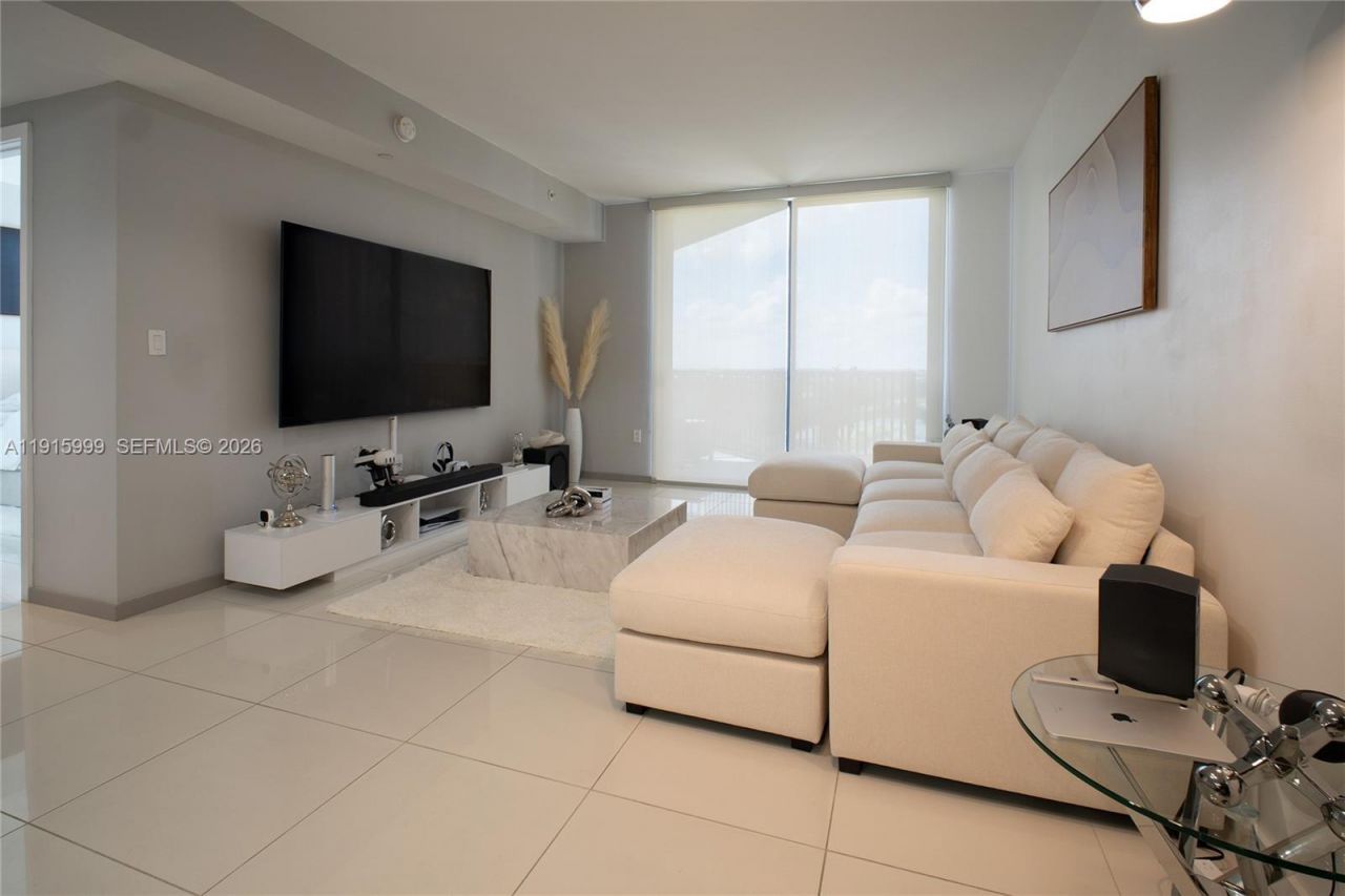 5300 Paseo Blvd, Unit 812, Doral, FL 33166 Photo