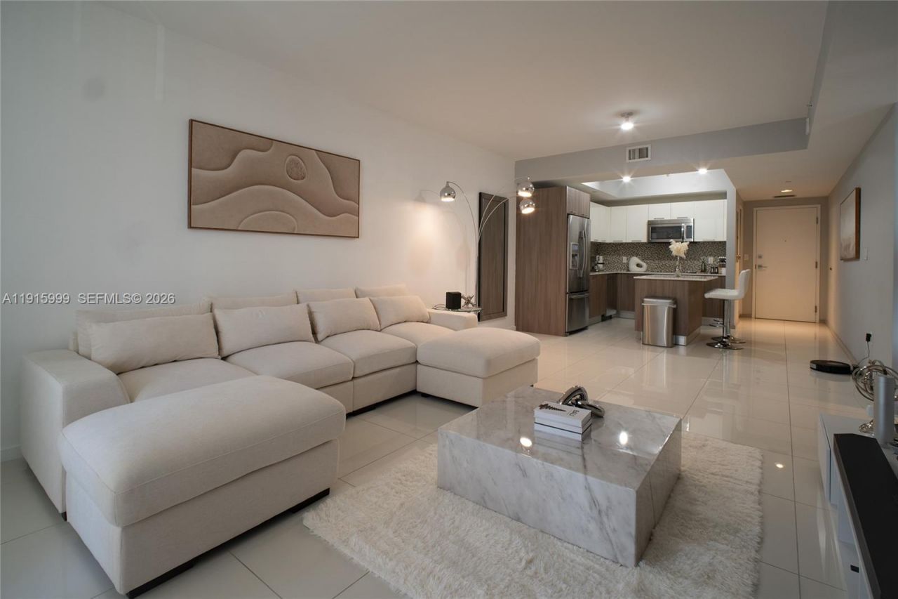 5300 Paseo Blvd, Unit 812, Doral, FL 33166 Photo