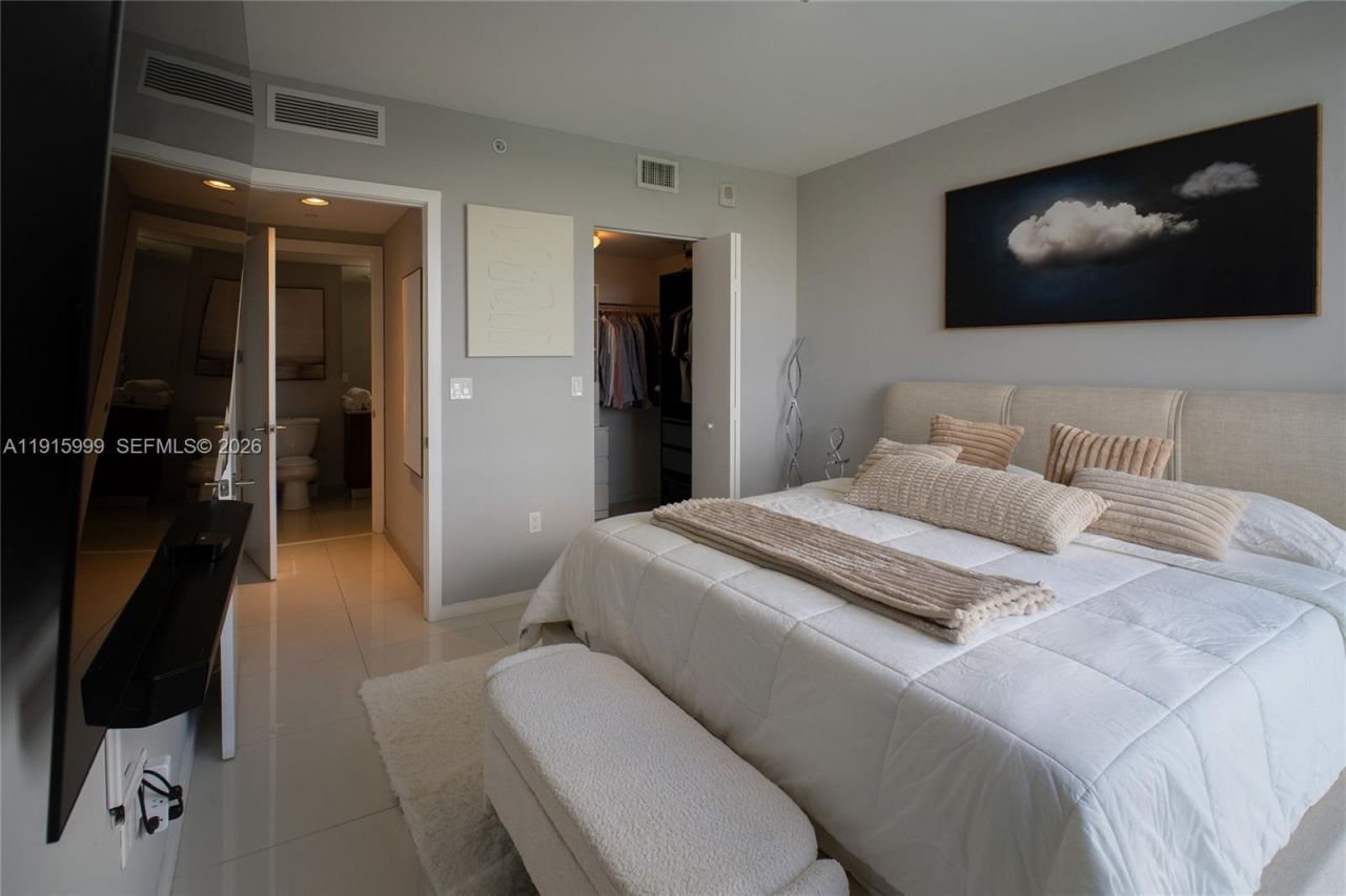 5300 Paseo Blvd, Unit 812, Doral, FL 33166 Photo