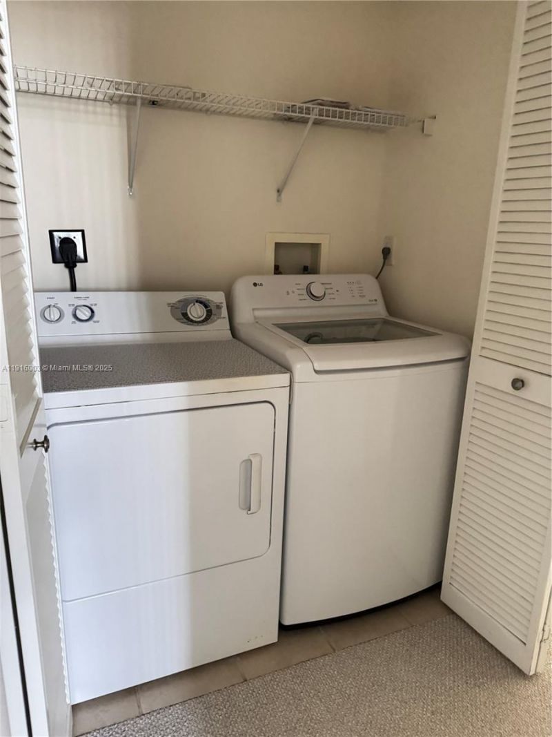 19501 W Country Club Dr, Unit PH-06, Aventura, FL 33180 Photo