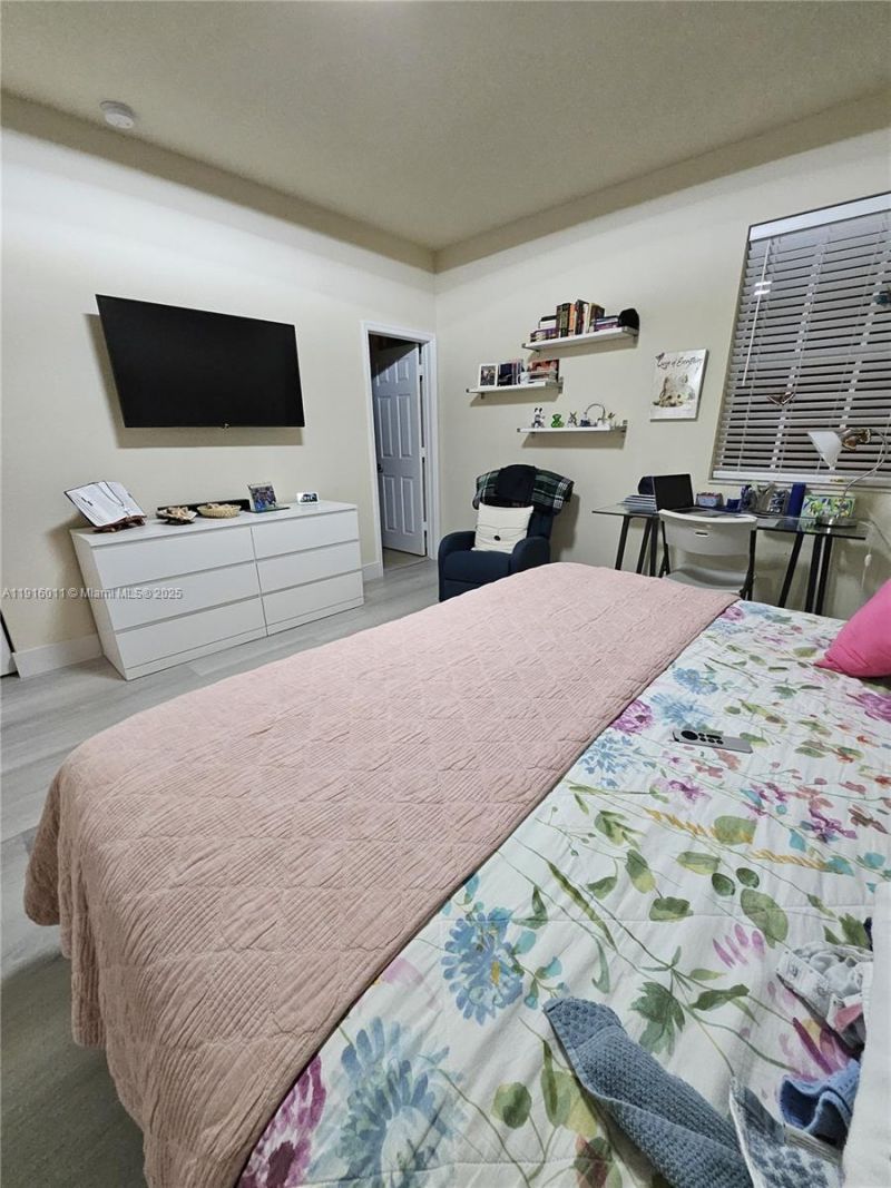 9572 SW 169th Pl, Miami, FL 33196 Photo