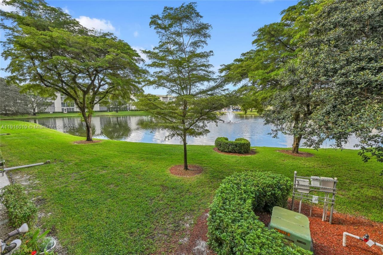 1703 Andros Isle, Unit G2, Coconut Creek, FL 33066 Photo