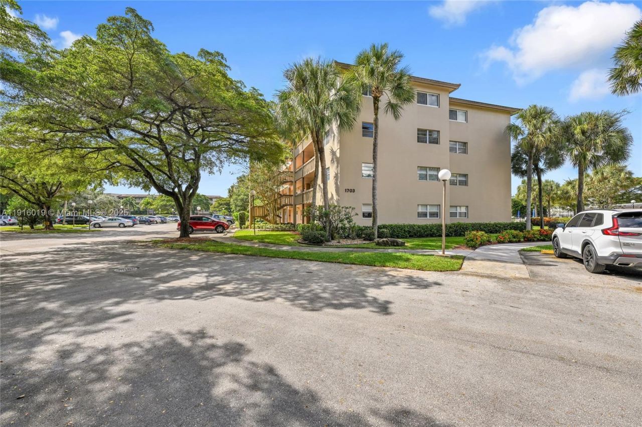 1703 Andros Isle, Unit G2, Coconut Creek, FL 33066 Photo