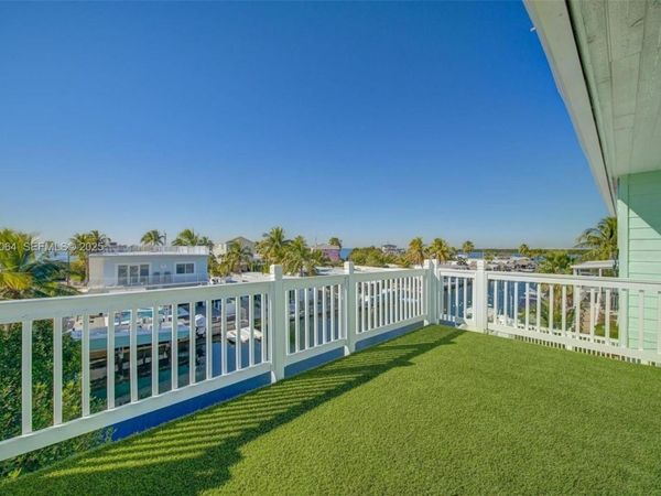 2 Snipe Rd, Key Largo, FL 33037