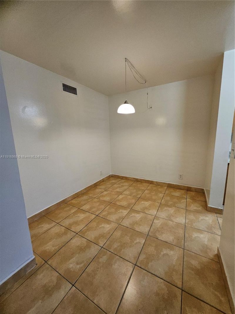 11570 NW 42nd St, Unit 11570, Coral Springs, FL 33065 Photo