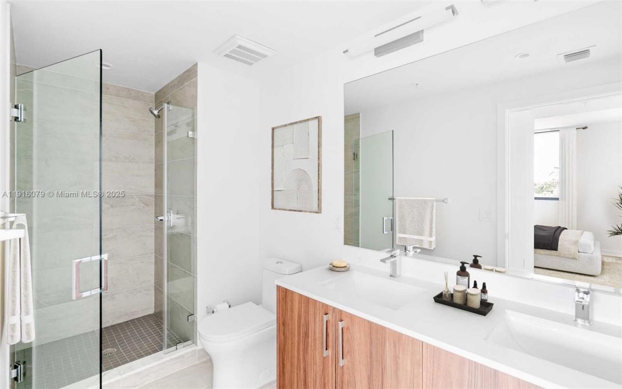3830 NW 11th Street, Unit A3, Miami, FL 33126 Photo