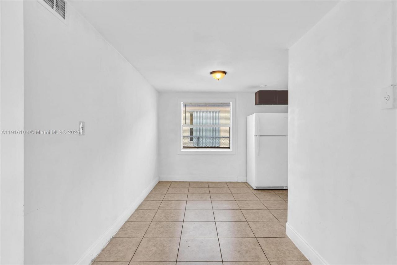 2800 NW 6th Ct, Fort Lauderdale, FL 33311 Photo