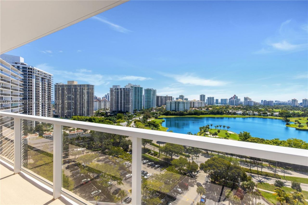 3701 N Country Club Dr, Unit 1805, Aventura, FL 33180 Photo