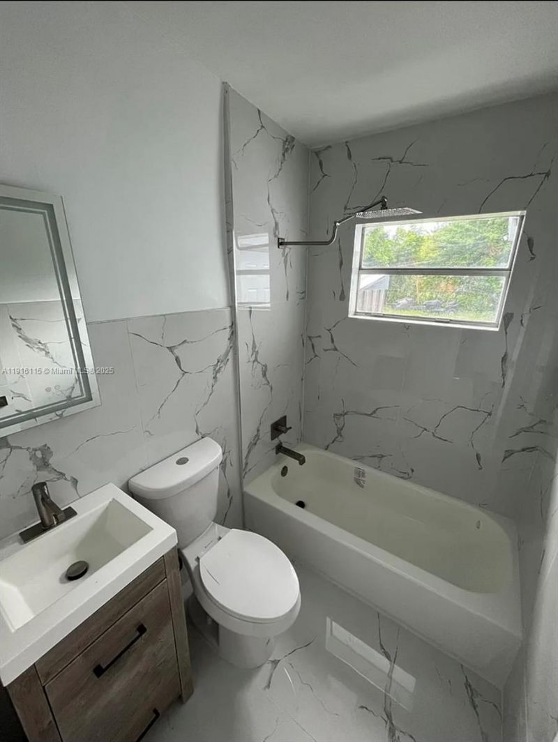 2726 NW 4th Ct, Pompano Beach, FL 33069 Photo