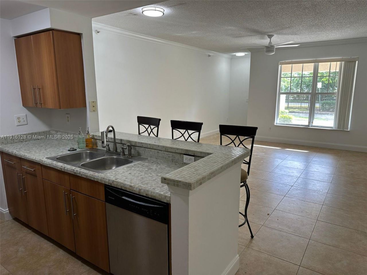 6020 W Sample Rd, Unit 104, Coral Springs, FL 33067 Photo