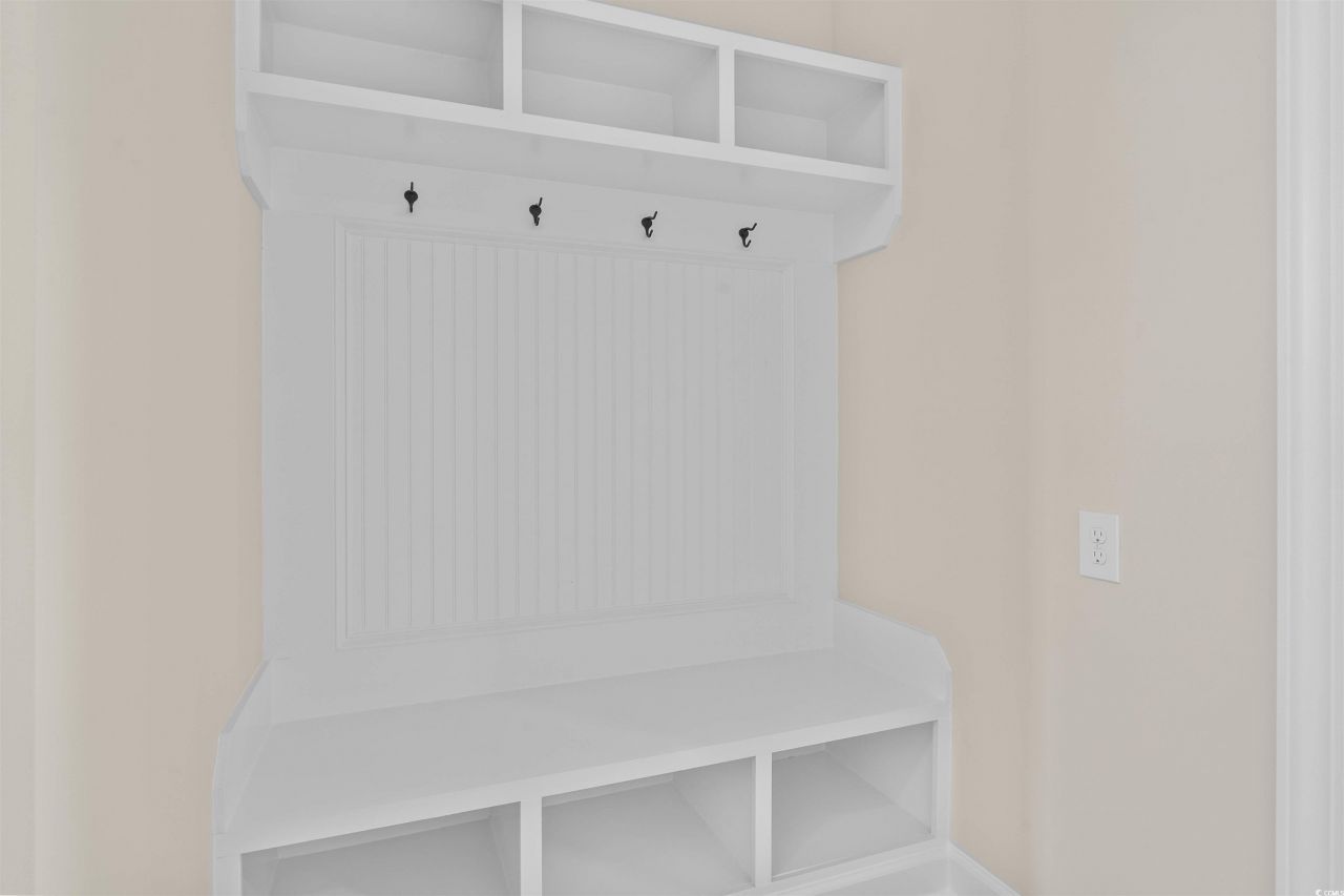 1240 Saxon Ct. Photo 11