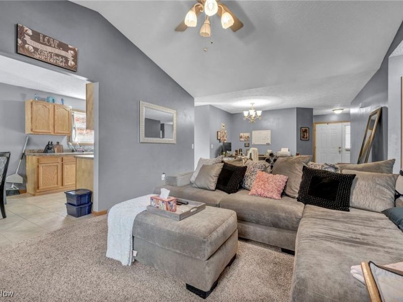 1393 Waters Edge Drive, Akron, OH 44313 Photo 11