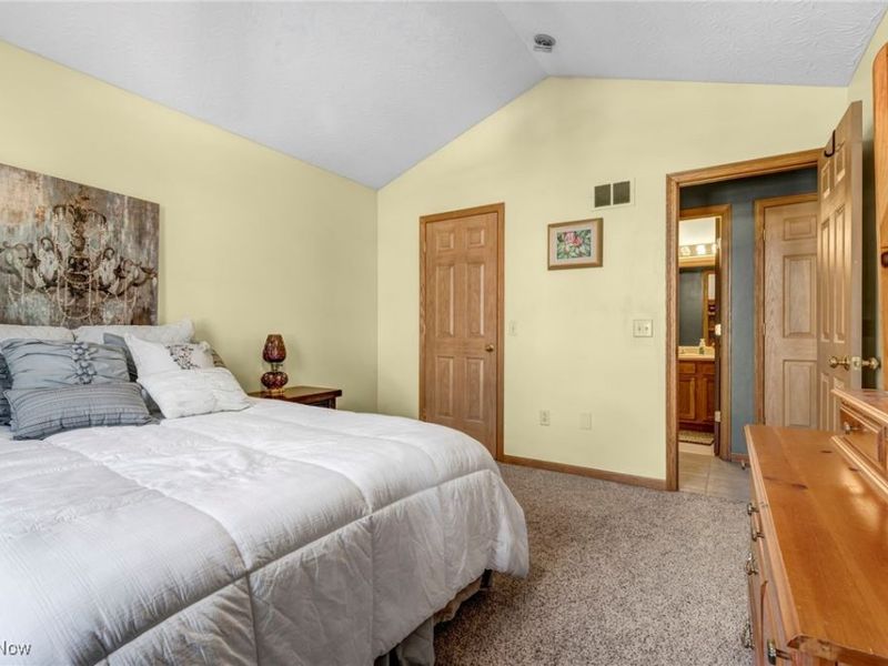 1393 Waters Edge Drive, Akron, OH 44313 Photo 25