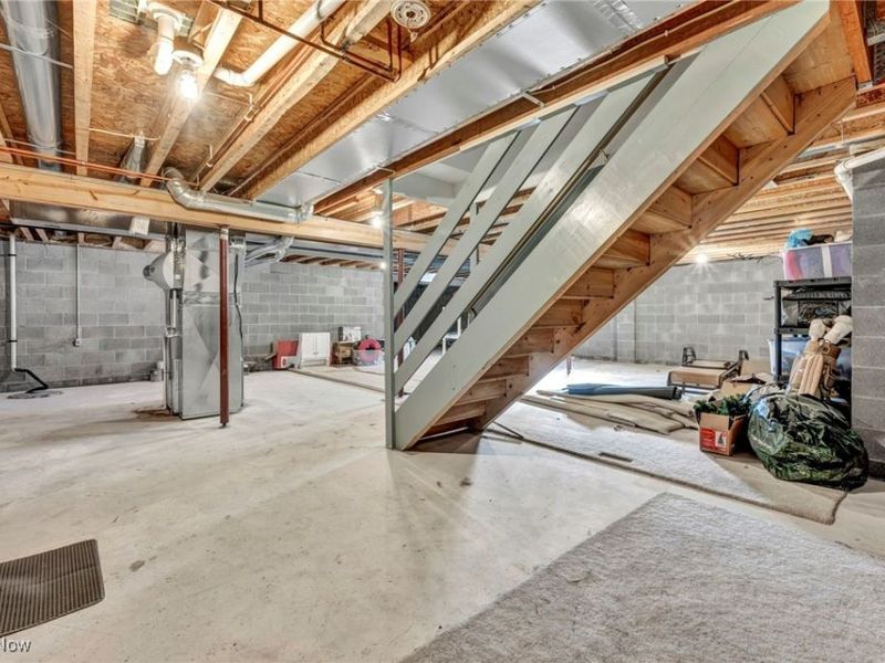 1393 Waters Edge Drive, Akron, OH 44313 Photo 38