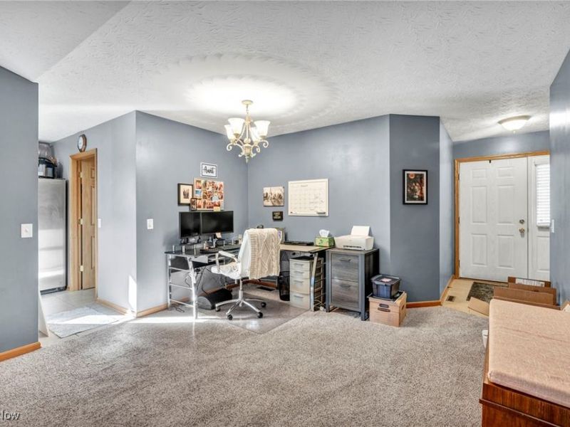 1393 Waters Edge Drive, Akron, OH 44313 Photo 6