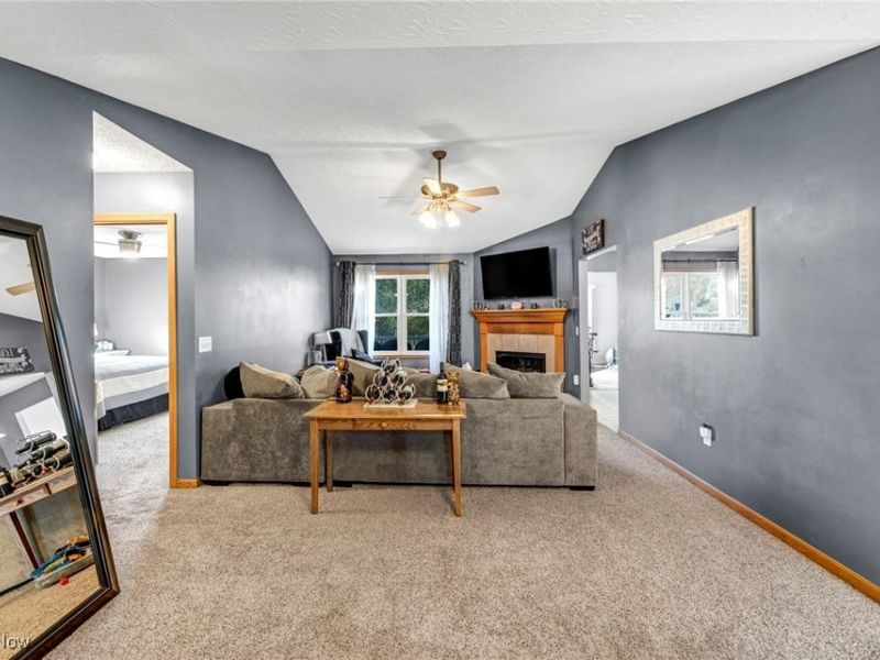 1393 Waters Edge Drive, Akron, OH 44313 Photo 8