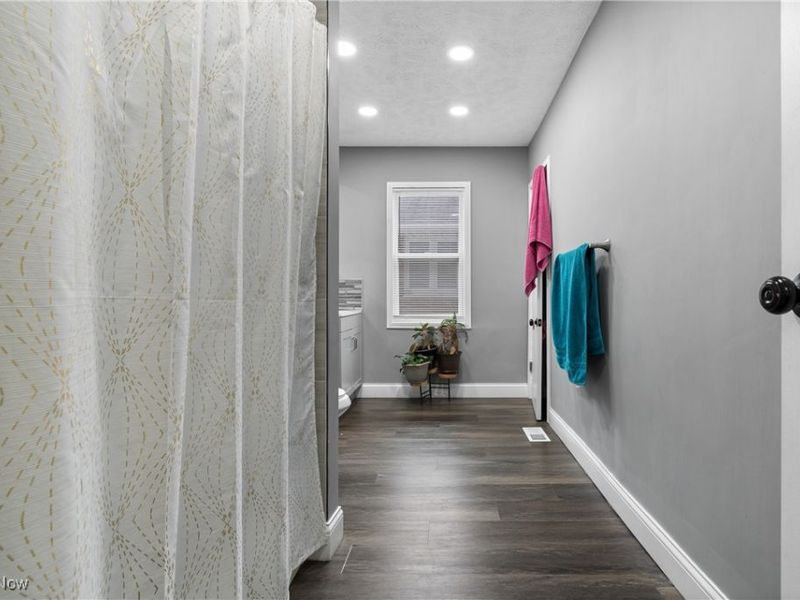 4131 E 74th Street, Cleveland, OH 44105 Photo 14