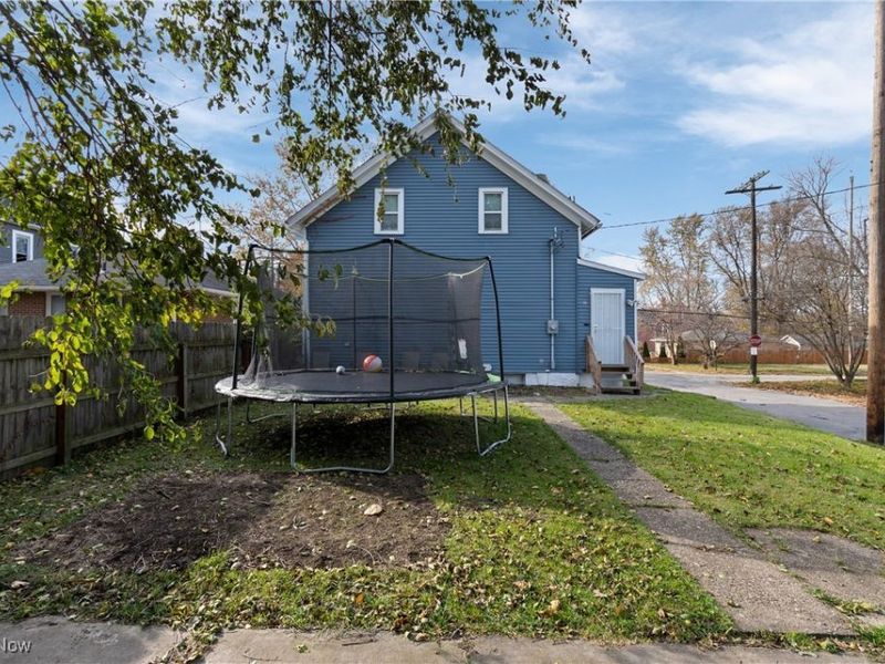 4131 E 74th Street, Cleveland, OH 44105 Photo 30