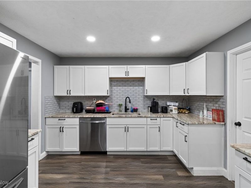 4131 E 74th Street, Cleveland, OH 44105 Photo 9